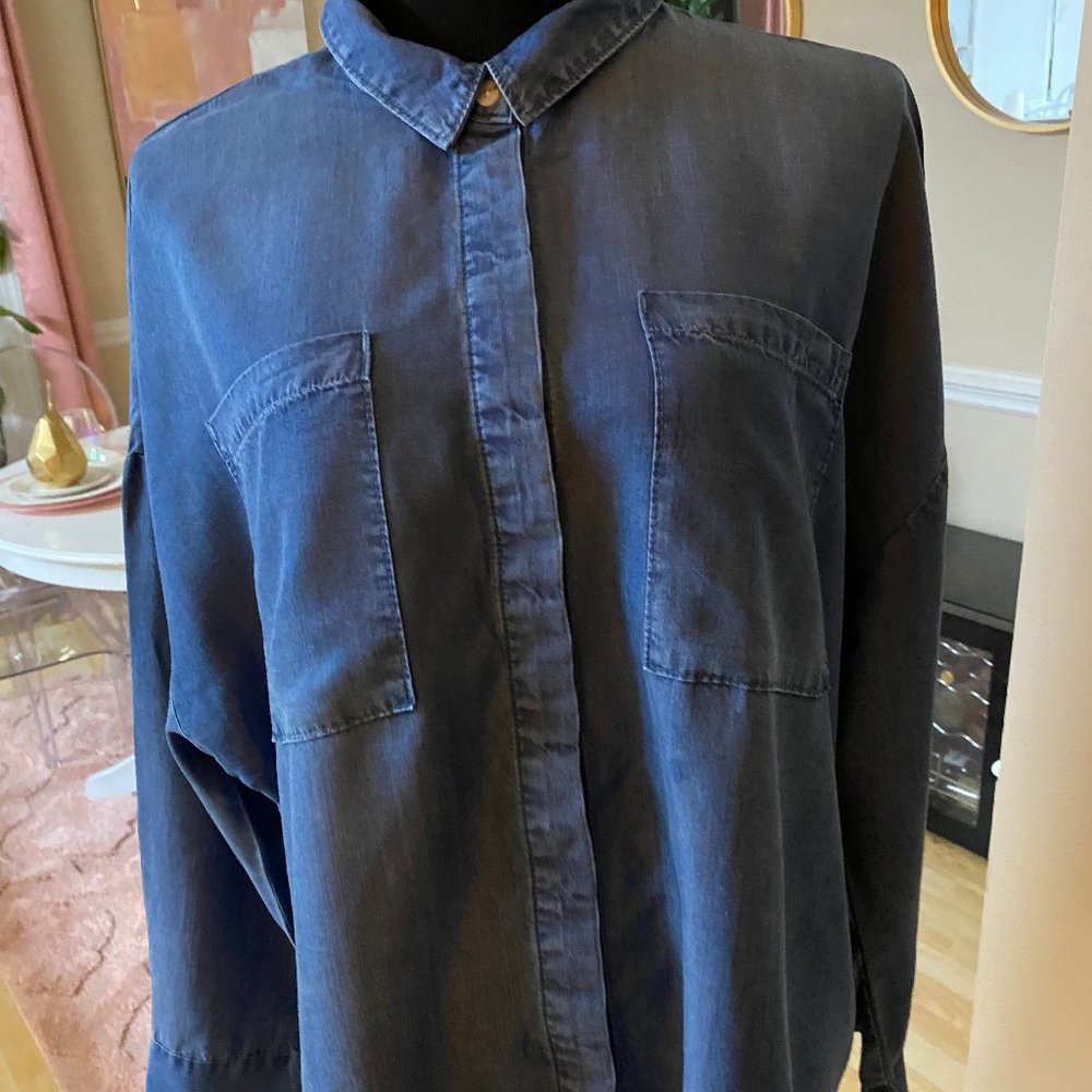 Who What Wear Denim Long Sleeve Button Down Two Pocket Women Shirt Size XXL